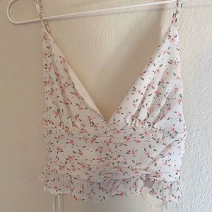 NWT Princess polly floral v-neck eilish top!